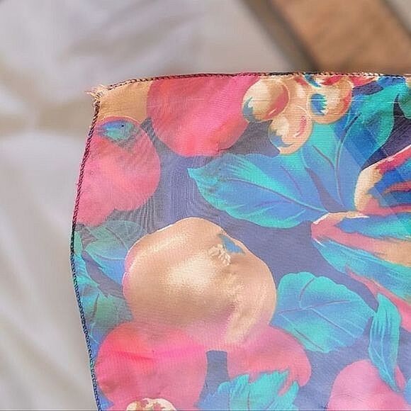 Vtg sheer chiffon apple & pear print shawl - Picture 4 of 9